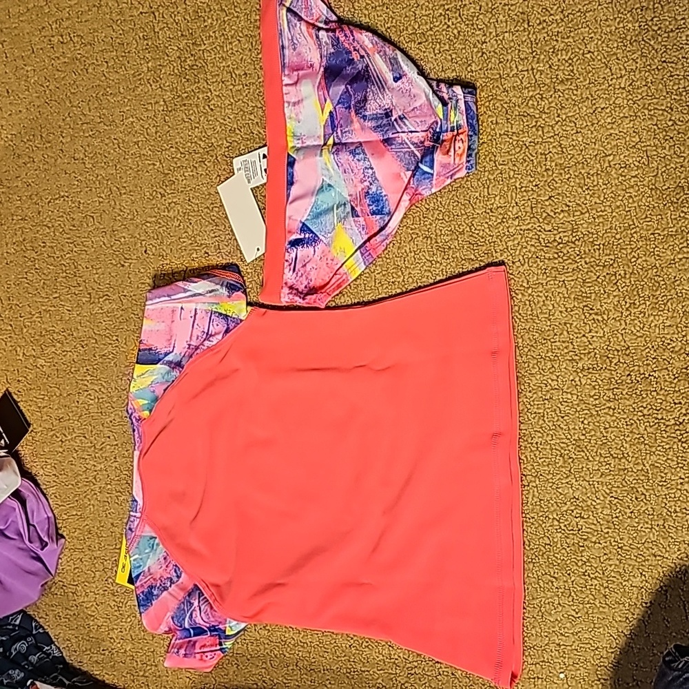 UNDER  ARMOUR NWT GIRLS  2 PIECE  SWIMSUIT  SIZE  6X - Picture 6 of 7